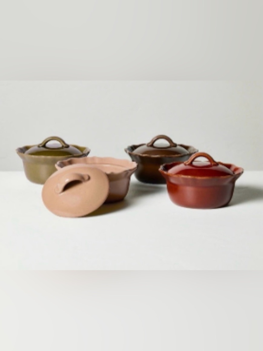 Stoneware Covered Casserole Dish - Brown/Tan